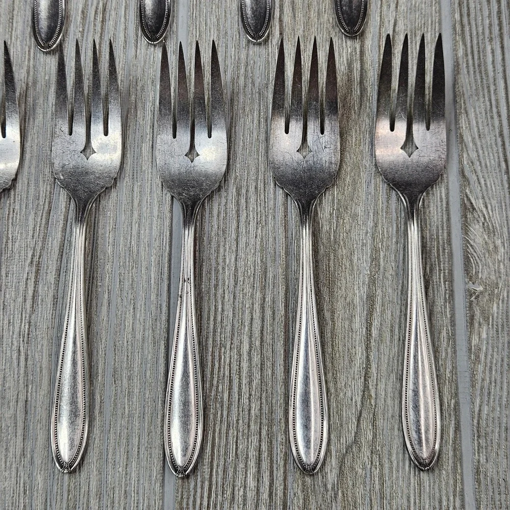 Oneida Dominion Community Puritan Plate Silverware Salad Forks Vintage Lot of 11